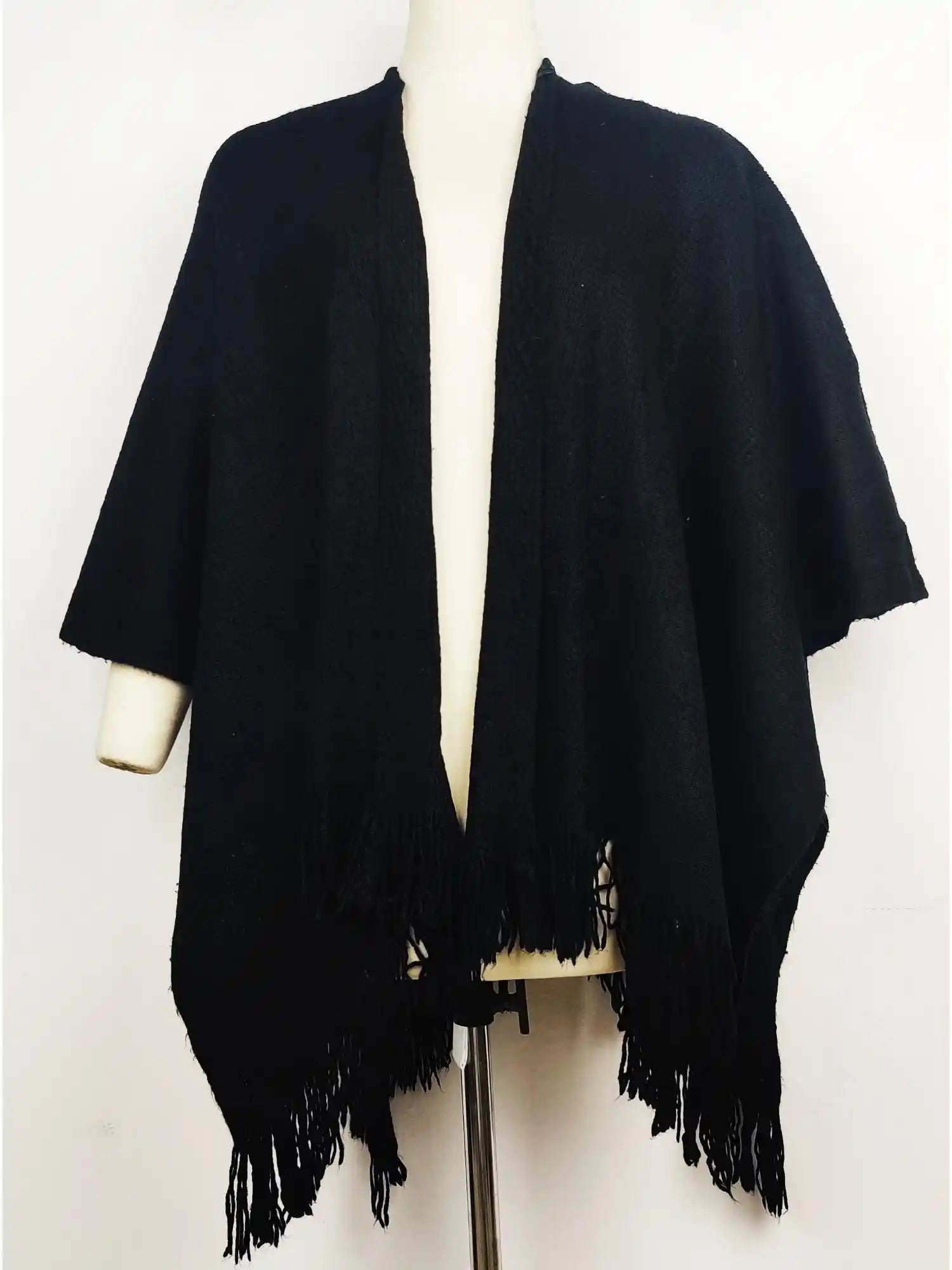 Buy online pre-used pre-loved 100% authentic & Original branded Unknown Brand (CS-1054) available in Pakistan. Top international brands avilable.