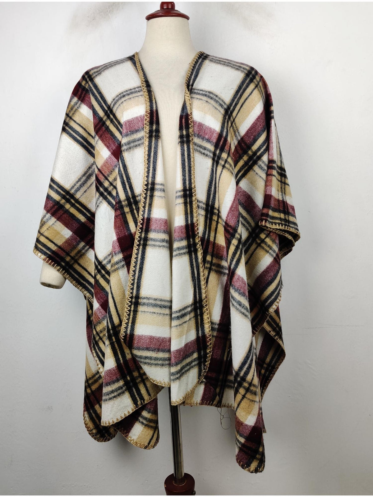 Buy online pre-used pre-loved 100% authentic & Original branded Wool Rich (CS-1114) available in Pakistan. Top international brands avilable.