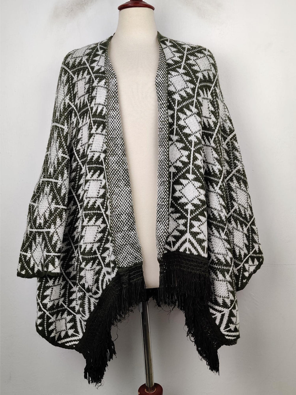Buy online pre-used pre-loved 100% authentic & Original branded Dorothy Perkins (CS-1188) available in Pakistan. Top international brands avilable.