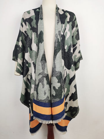 Buy online pre-used pre-loved 100% authentic & Original branded Do Everything In Love (CS-1653) available in Pakistan. Top international brands avilable.