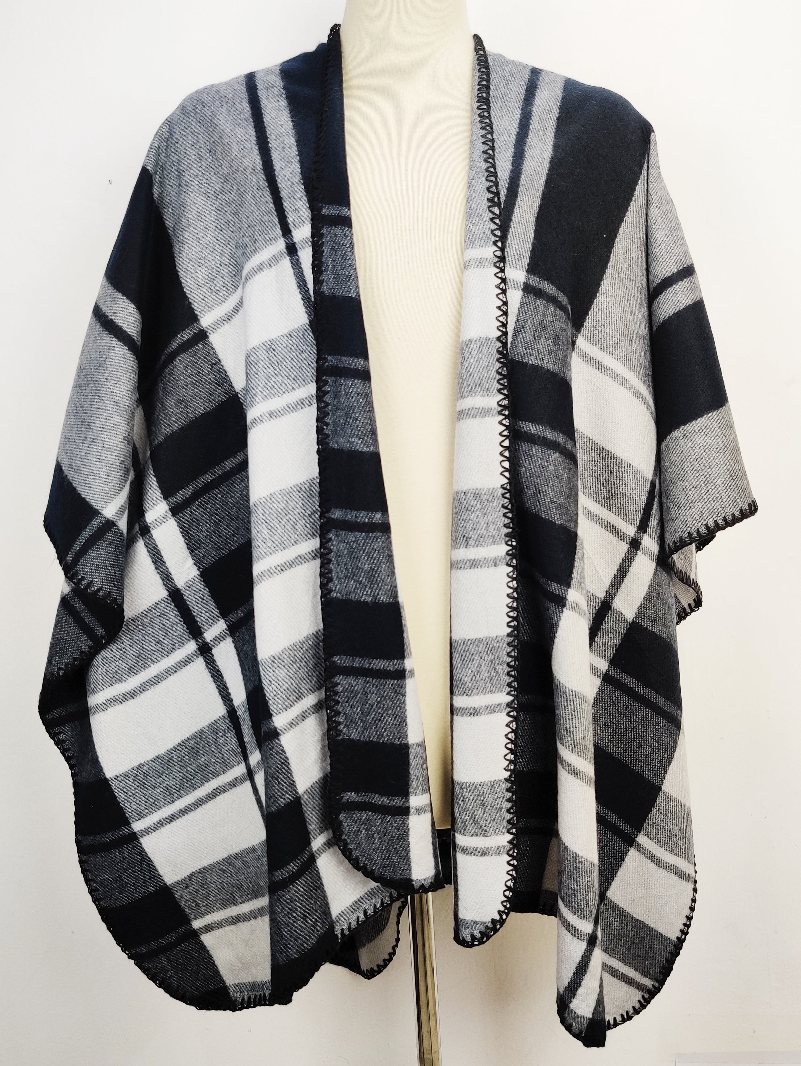 Buy online pre-used pre-loved 100% authentic & Original branded Wool Rich (CS-1747) available in Pakistan. Top international brands avilable.