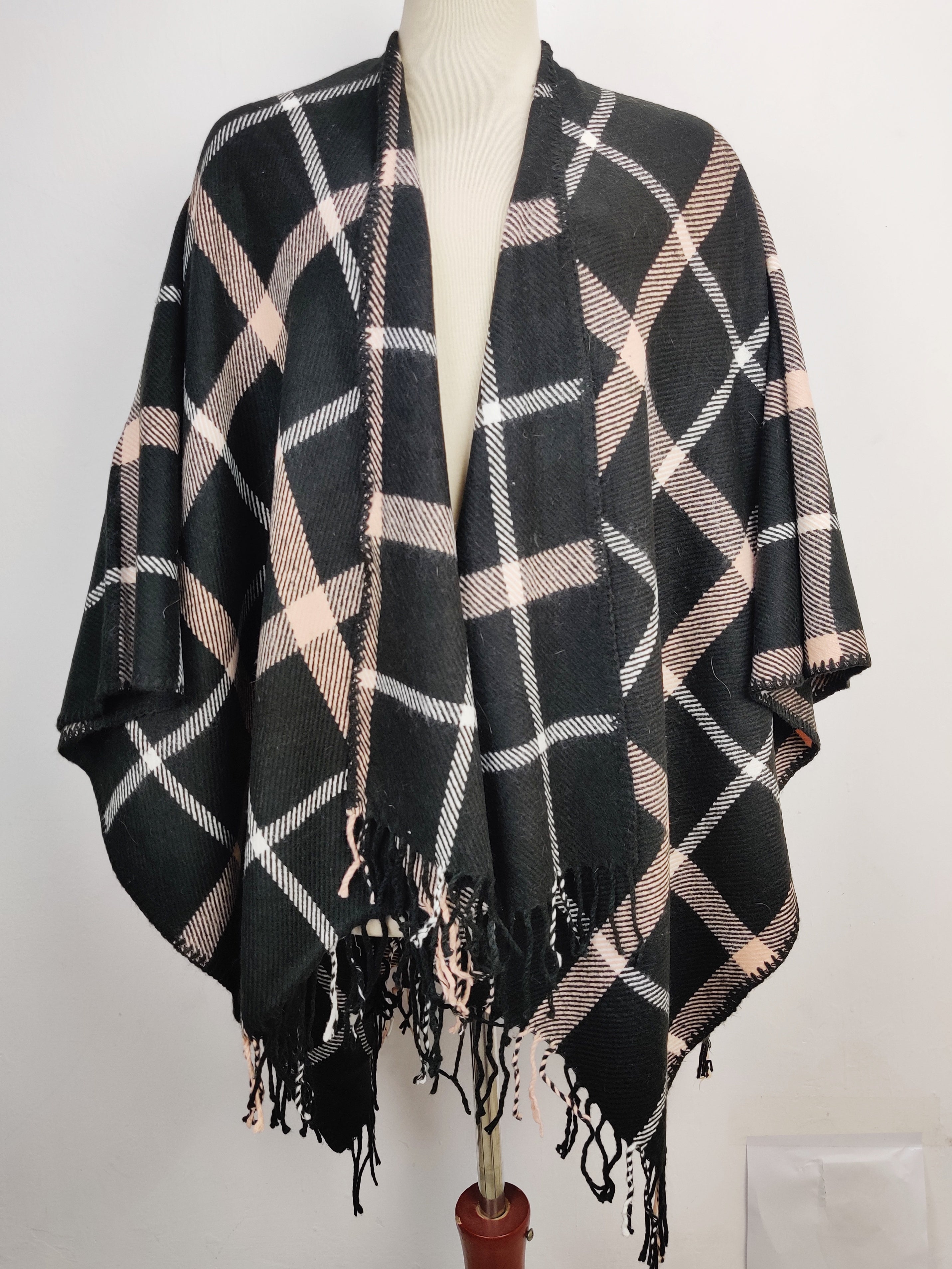 Buy online pre-used pre-loved 100% authentic & Original branded New York Company (CS-1859) available in Pakistan. Top international brands avilable.