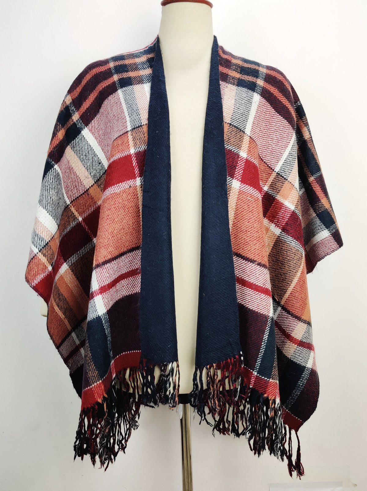 Buy online pre-used pre-loved 100% authentic & Original branded Unknown Brand (CS-1908) available in Pakistan. Top international brands avilable.