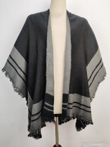 Buy online pre-used pre-loved 100% authentic & Original branded Wool Rich (CS-1924) available in Pakistan. Top international brands avilable.
