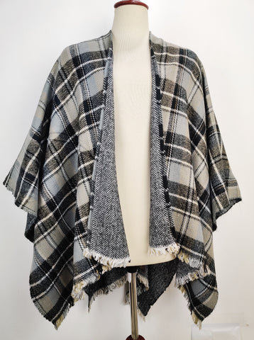 Buy online pre-used pre-loved 100% authentic & Original branded Unknown Brand (CS-1956) available in Pakistan. Top international brands avilable.