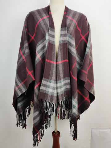 Buy online pre-used pre-loved 100% authentic & Original branded Burberry (CS-2015) available in Pakistan. Top international brands avilable.