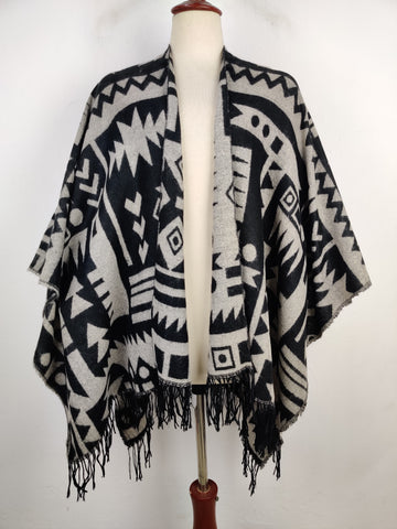 Buy online pre-used pre-loved 100% authentic & Original branded H&M (CS-2115) available in Pakistan. Top international brands avilable.