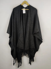 Buy online pre-used pre-loved 100% authentic & Original branded Unknown Brand (CS-2441) available in Pakistan. Top international brands avilable.