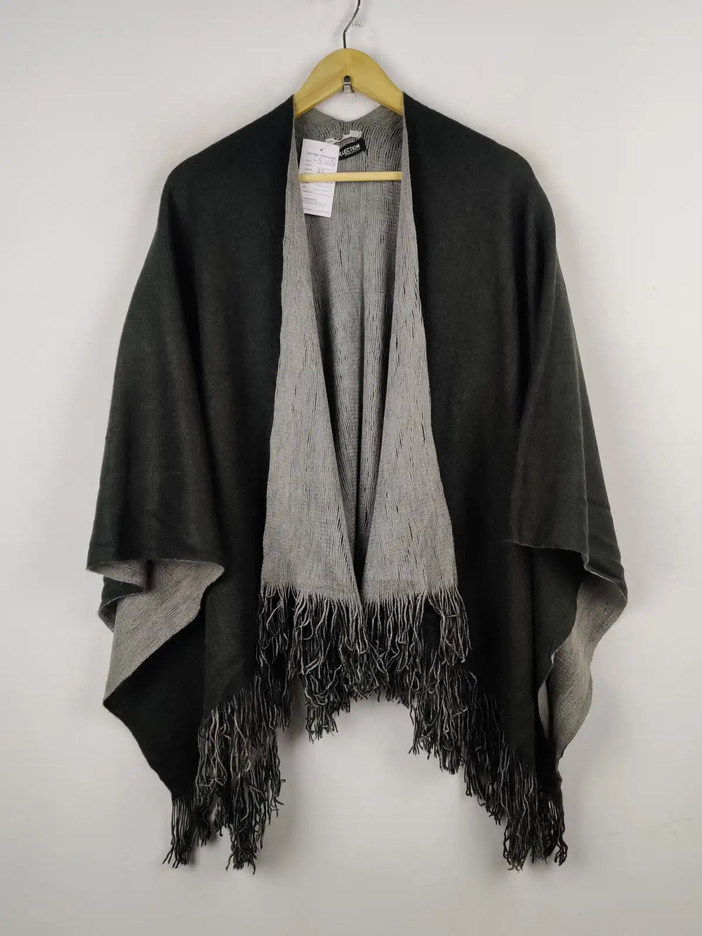 Buy online pre-used pre-loved 100% authentic & Original branded Debenhams (CS-2458) available in Pakistan. Top international brands avilable.