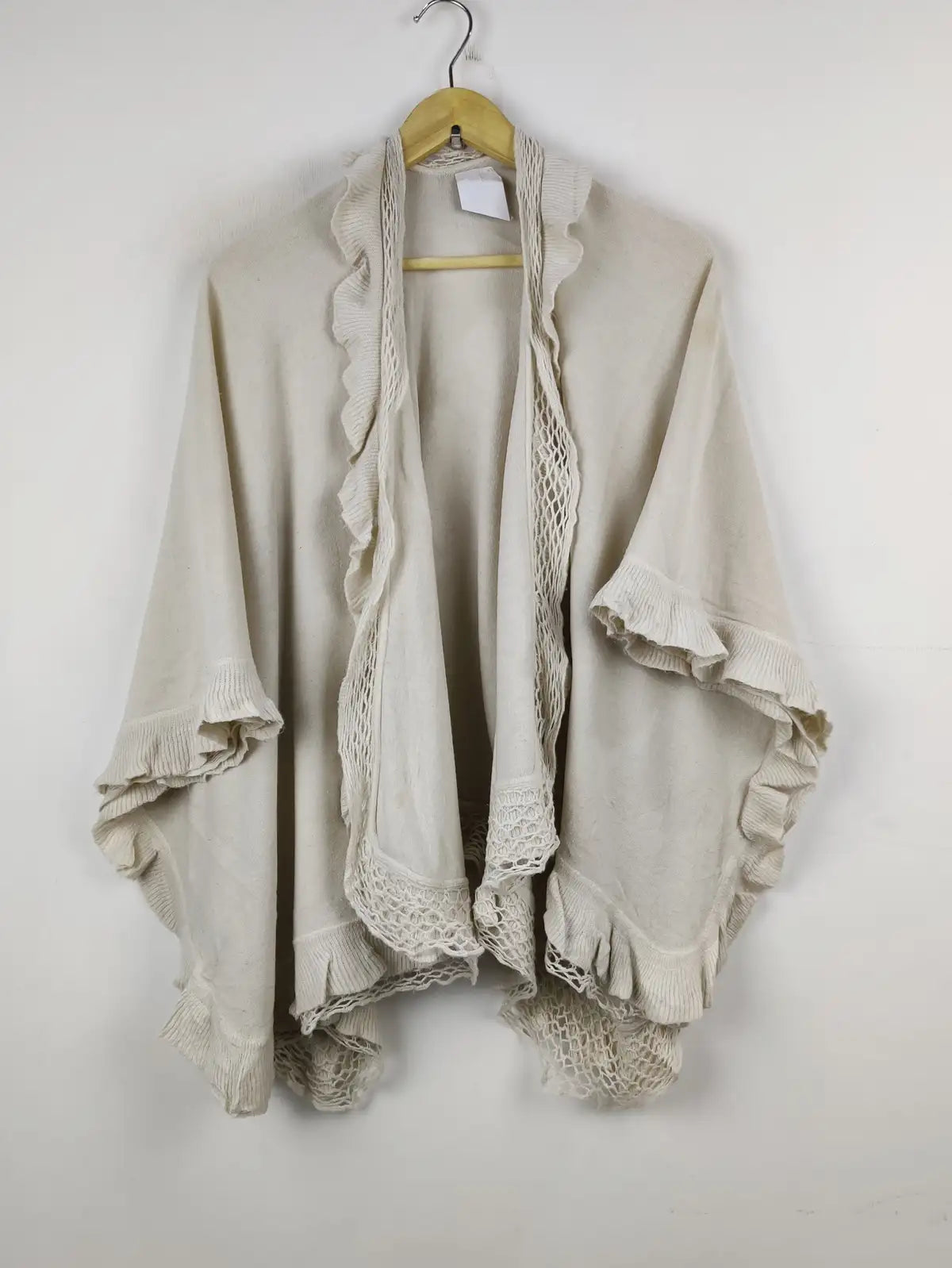 Buy online pre-used pre-loved 100% authentic & Original branded Unknown Brand (CS-2474) available in Pakistan. Top international brands avilable.