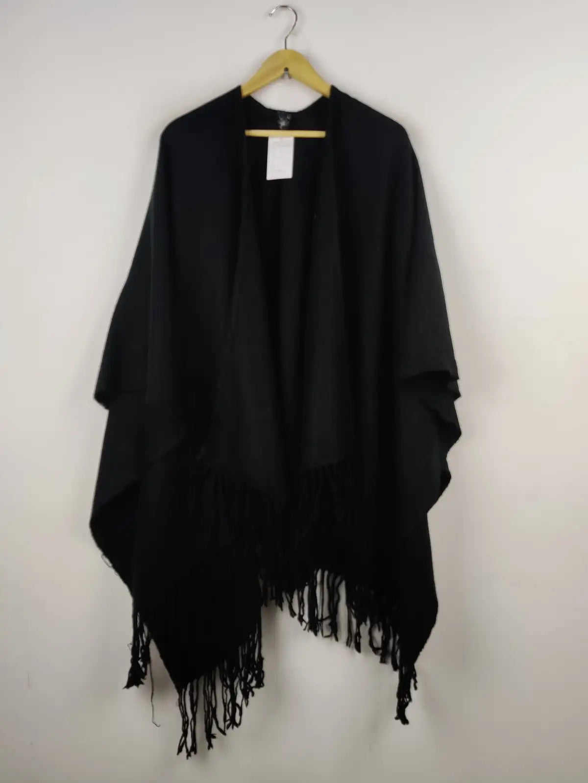 Buy online pre-used pre-loved 100% authentic & Original branded Jobis (CS-2485) available in Pakistan. Top international brands avilable.