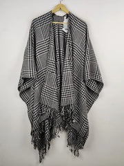 Buy online pre-used pre-loved 100% authentic & Original branded Unknown Brand (CS-2489) available in Pakistan. Top international brands avilable.