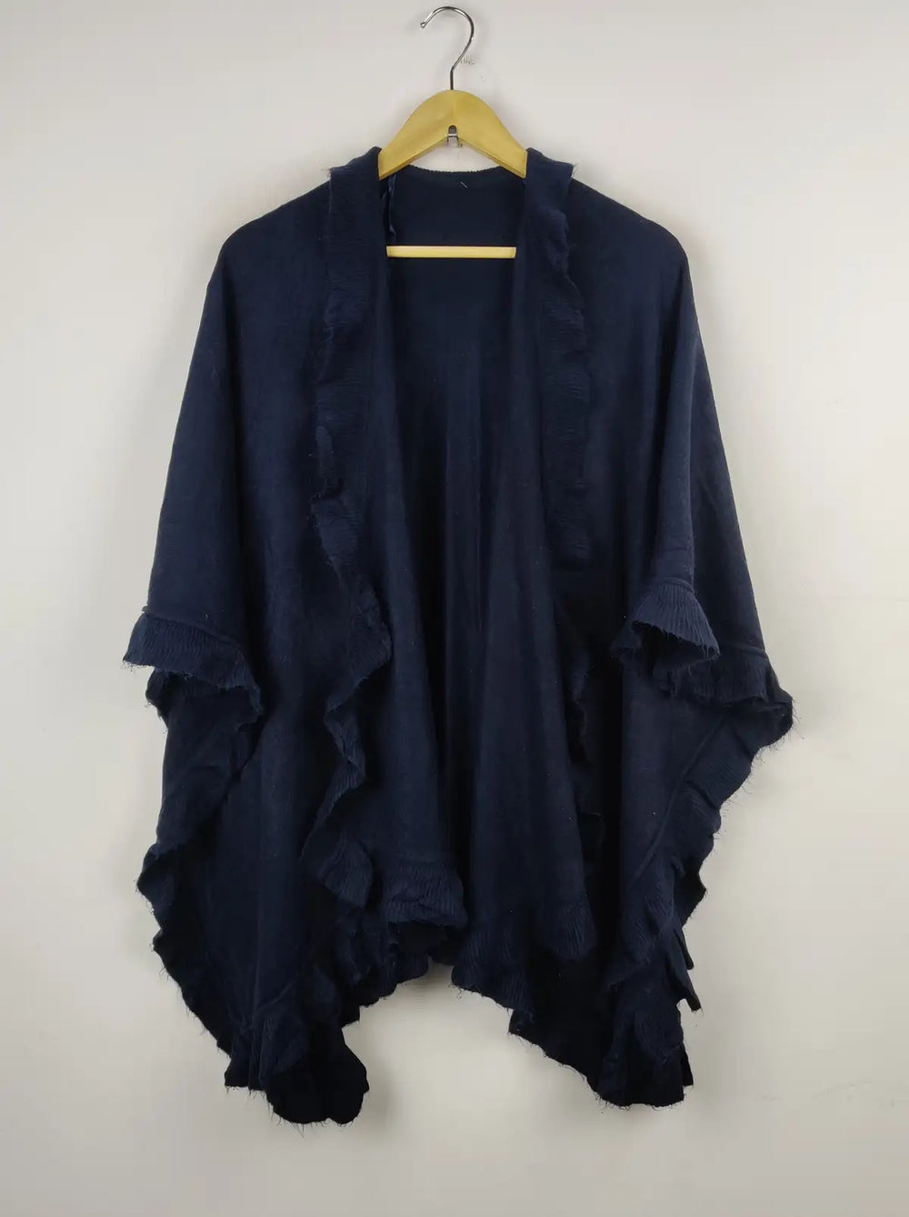 Buy online pre-used pre-loved 100% authentic & Original branded Tu (CS-2515) available in Pakistan. Top international brands avilable.