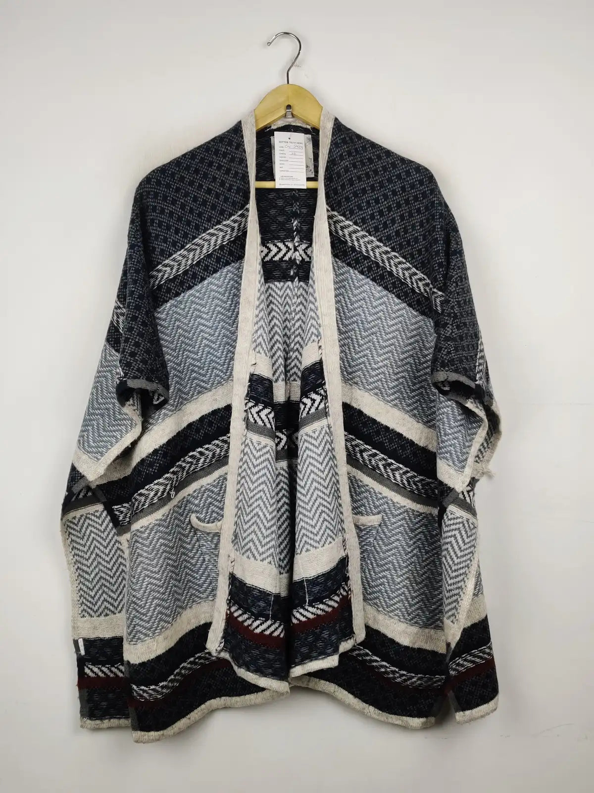 Buy online pre-used pre-loved 100% authentic & Original branded Falmer Heritage (CS-2559) available in Pakistan. Top international brands avilable.