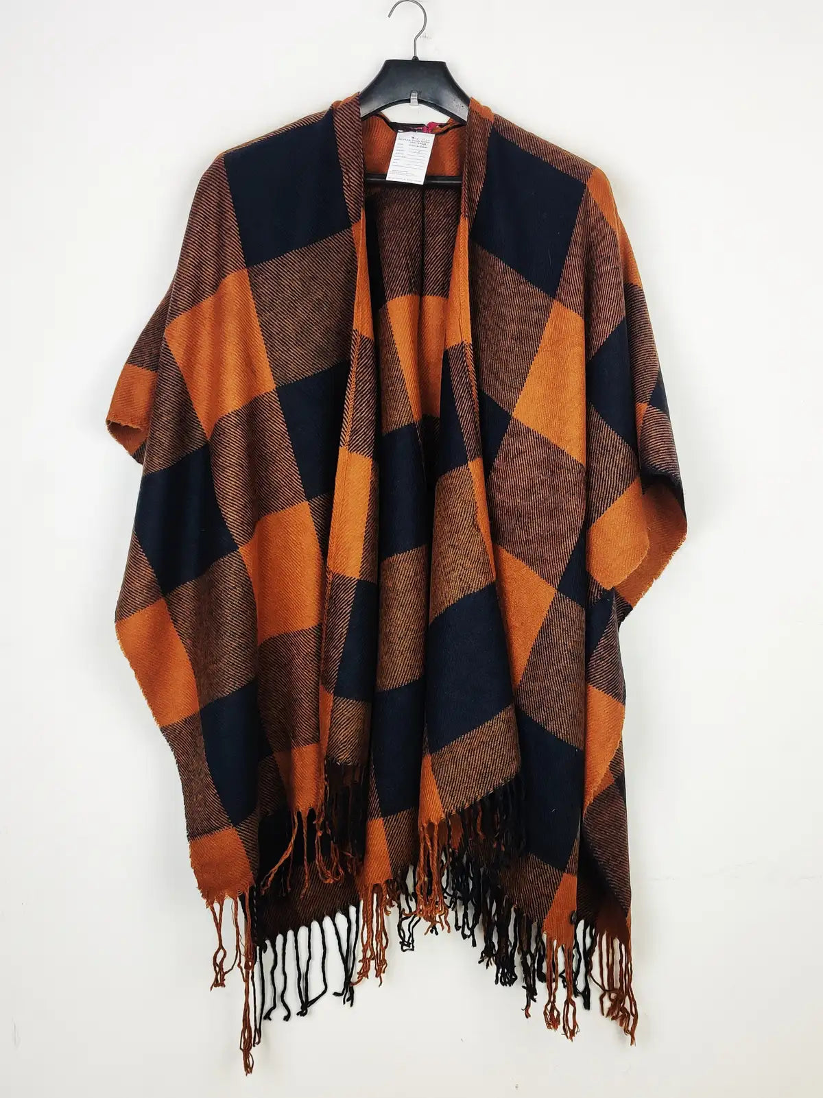 Buy online pre-used pre-loved 100% authentic & Original branded Tom Tailor (CS-2766) available in Pakistan. Top international brands avilable.