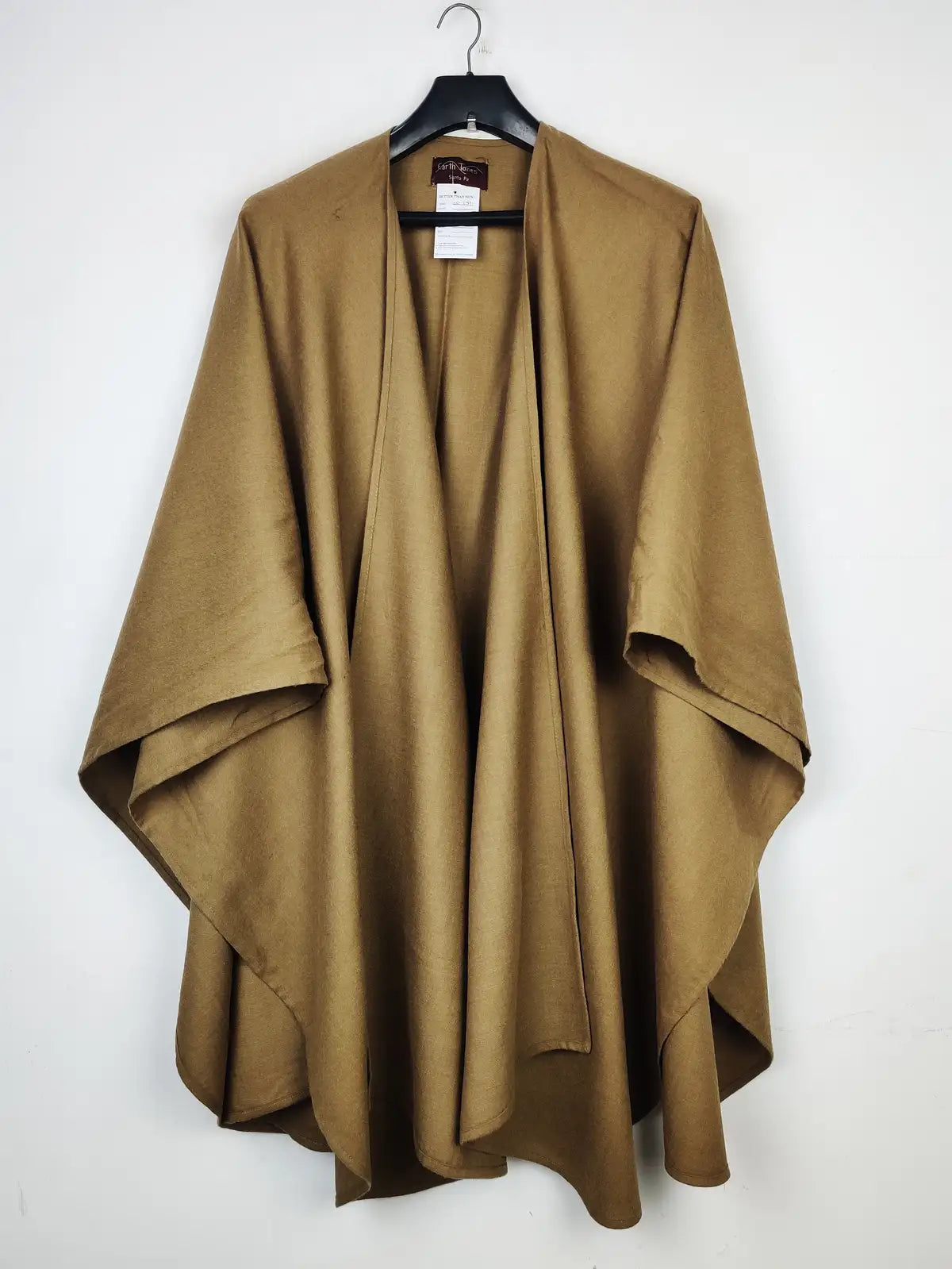 Buy online pre-used pre-loved 100% authentic & Original branded Unknown Brand (CS-2775) available in Pakistan. Top international brands avilable.