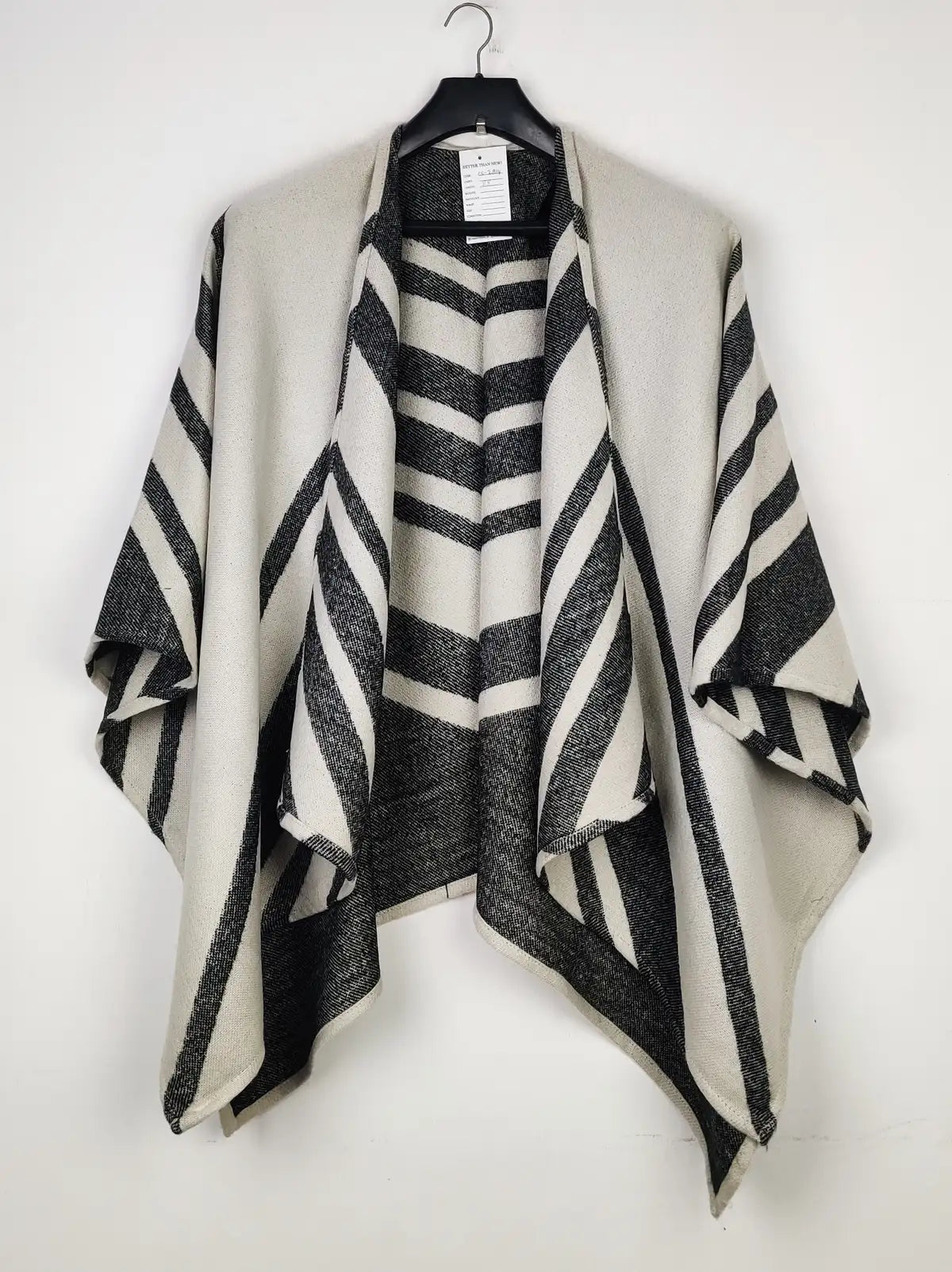 Buy online pre-used pre-loved 100% authentic & Original branded Atmosphere (CS-2814) available in Pakistan. Top international brands avilable.