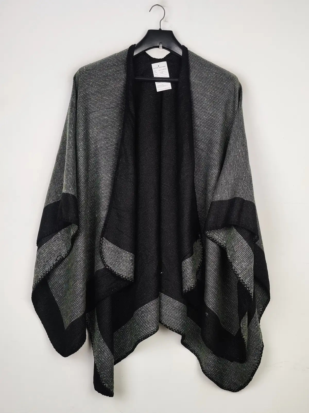 Buy online pre-used pre-loved 100% authentic & Original branded Unknown Brand (CS-2837) available in Pakistan. Top international brands avilable.