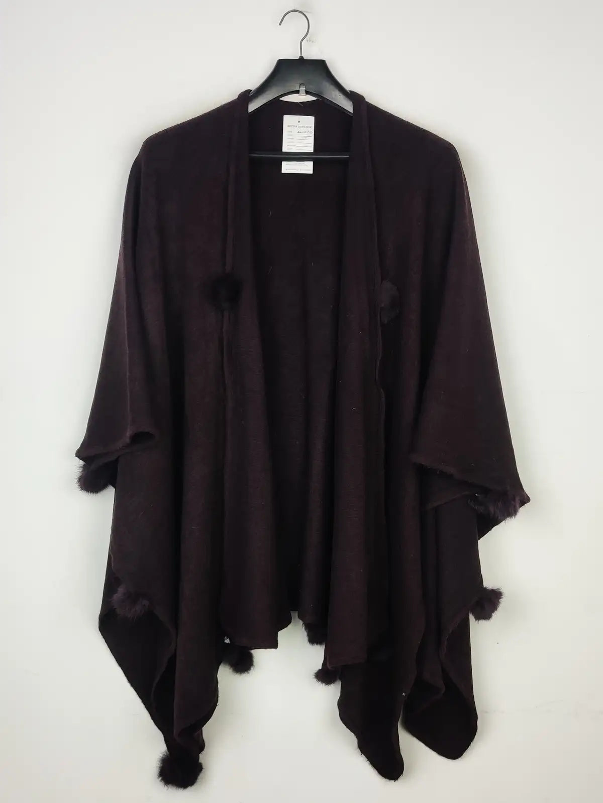 Buy online pre-used pre-loved 100% authentic & Original branded Unknown Brand (CS-2866) available in Pakistan. Top international brands avilable.