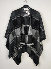 Buy online pre-used pre-loved 100% authentic & Original branded Qed London (CS-2937) available in Pakistan. Top international brands avilable.