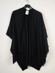 Buy online pre-used pre-loved 100% authentic & Original branded Old Navy (CS-2953) available in Pakistan. Top international brands avilable.