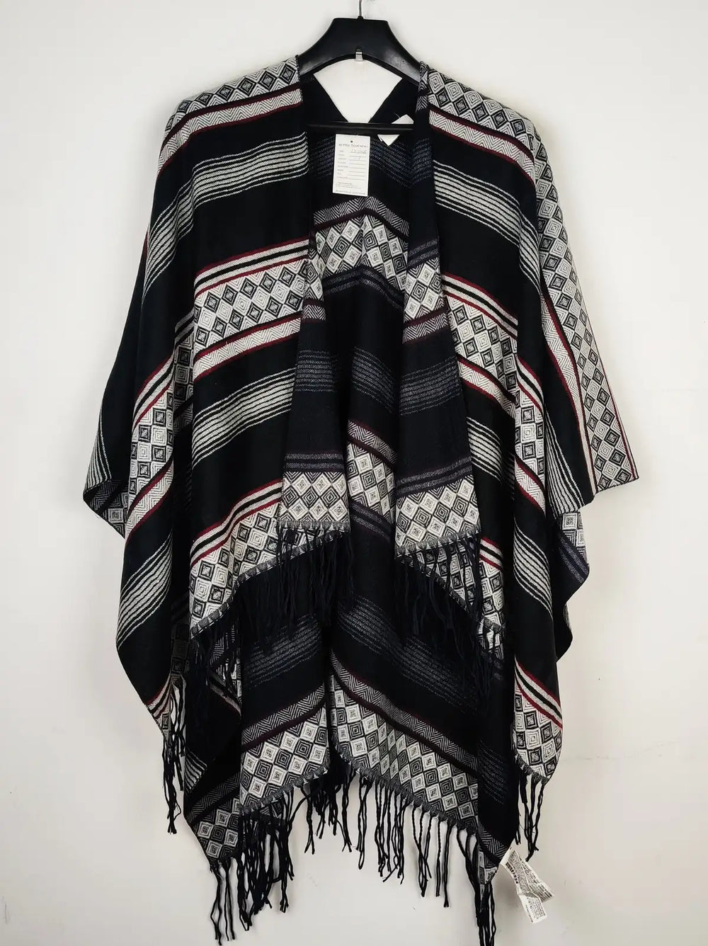 Buy online pre-used pre-loved 100% authentic & Original branded Unknown Brand (CS-2955) available in Pakistan. Top international brands avilable.