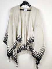 Buy online pre-used pre-loved 100% authentic & Original branded Unknown Brand (CS-2993) available in Pakistan. Top international brands avilable.