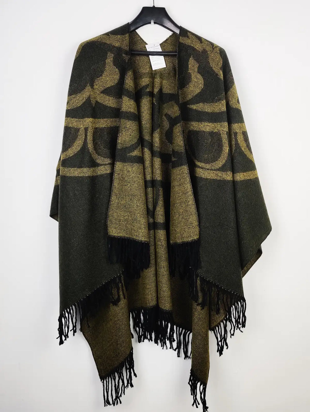 Buy online pre-used pre-loved 100% authentic & Original branded Unknown Brand (CS-3000) available in Pakistan. Top international brands avilable.