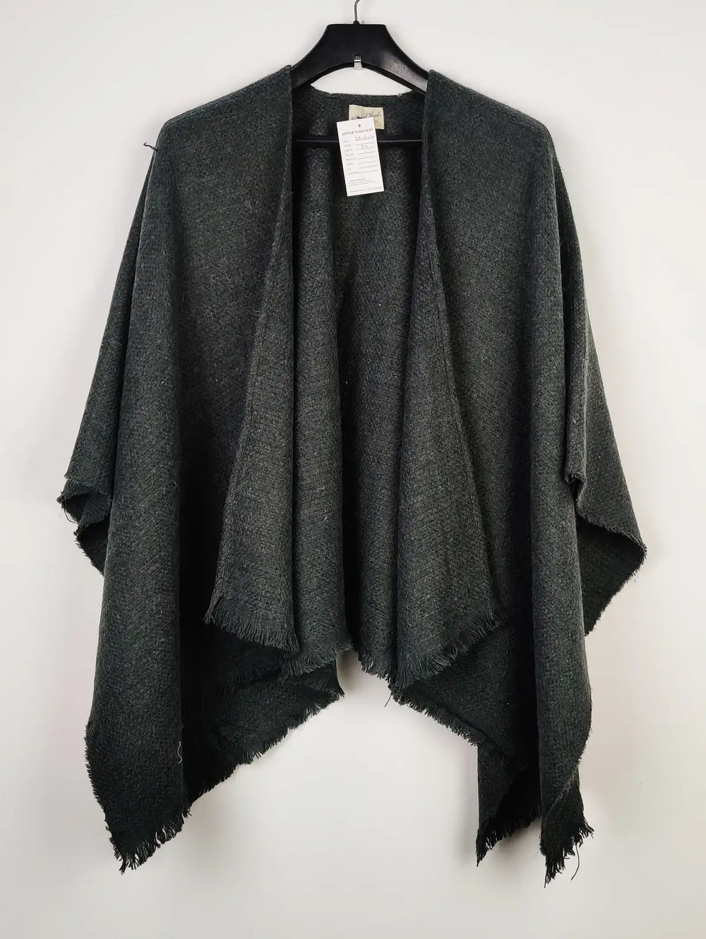 Buy online pre-used pre-loved 100% authentic & Original branded Unknown Brand (CS-3042) available in Pakistan. Top international brands avilable.