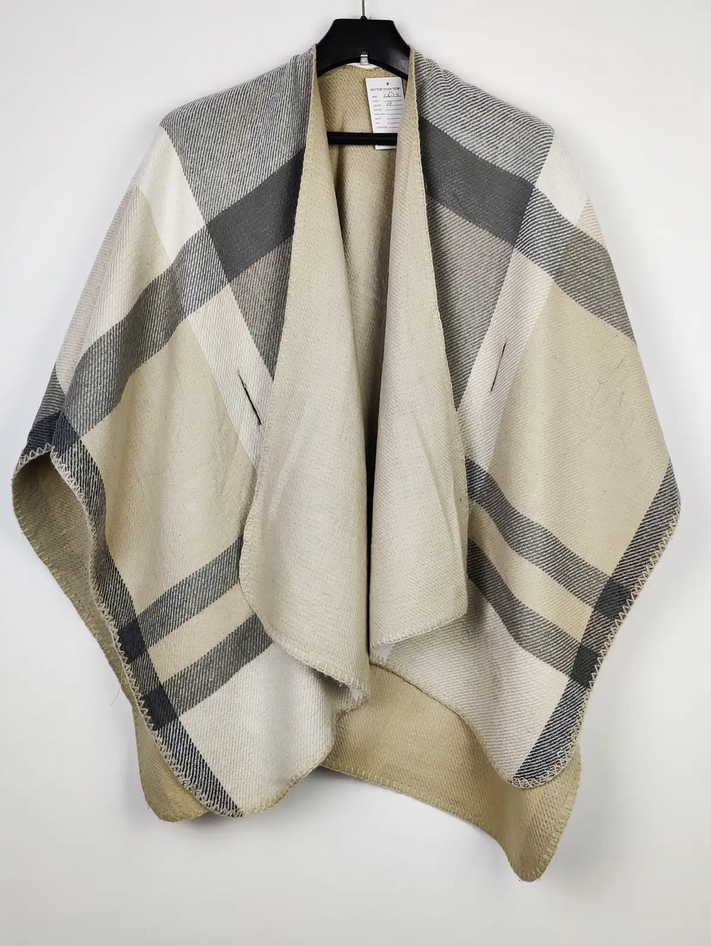 Buy online pre-used pre-loved 100% authentic & Original branded Unknown Brand (CS-3074) available in Pakistan. Top international brands avilable.