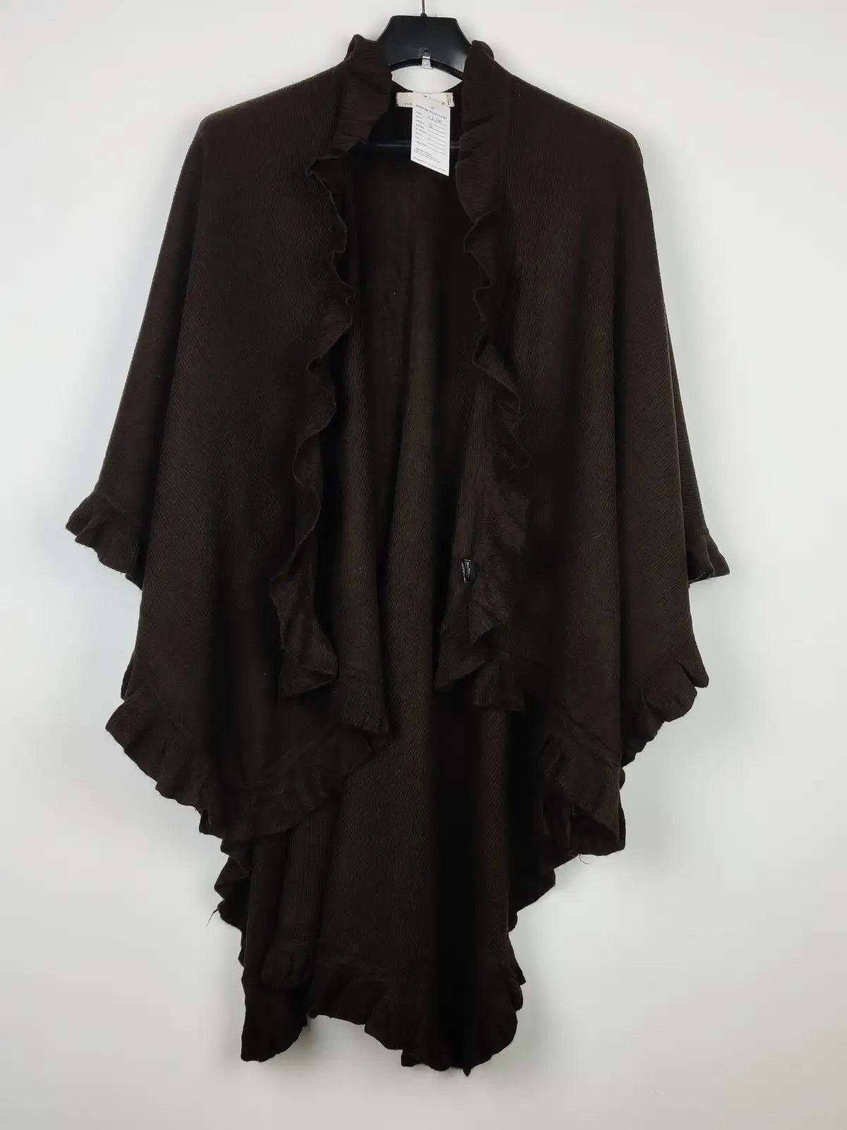 Buy online pre-used pre-loved 100% authentic & Original branded Alberto Cacciari (CS-3082) available in Pakistan. Top international brands avilable.