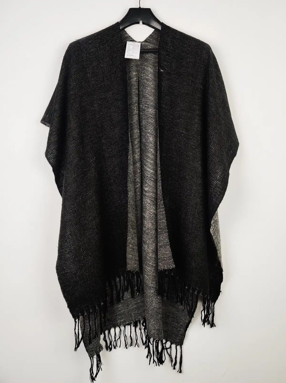 Buy online pre-used pre-loved 100% authentic & Original branded Unknown Brand (CS-3096) available in Pakistan. Top international brands avilable.