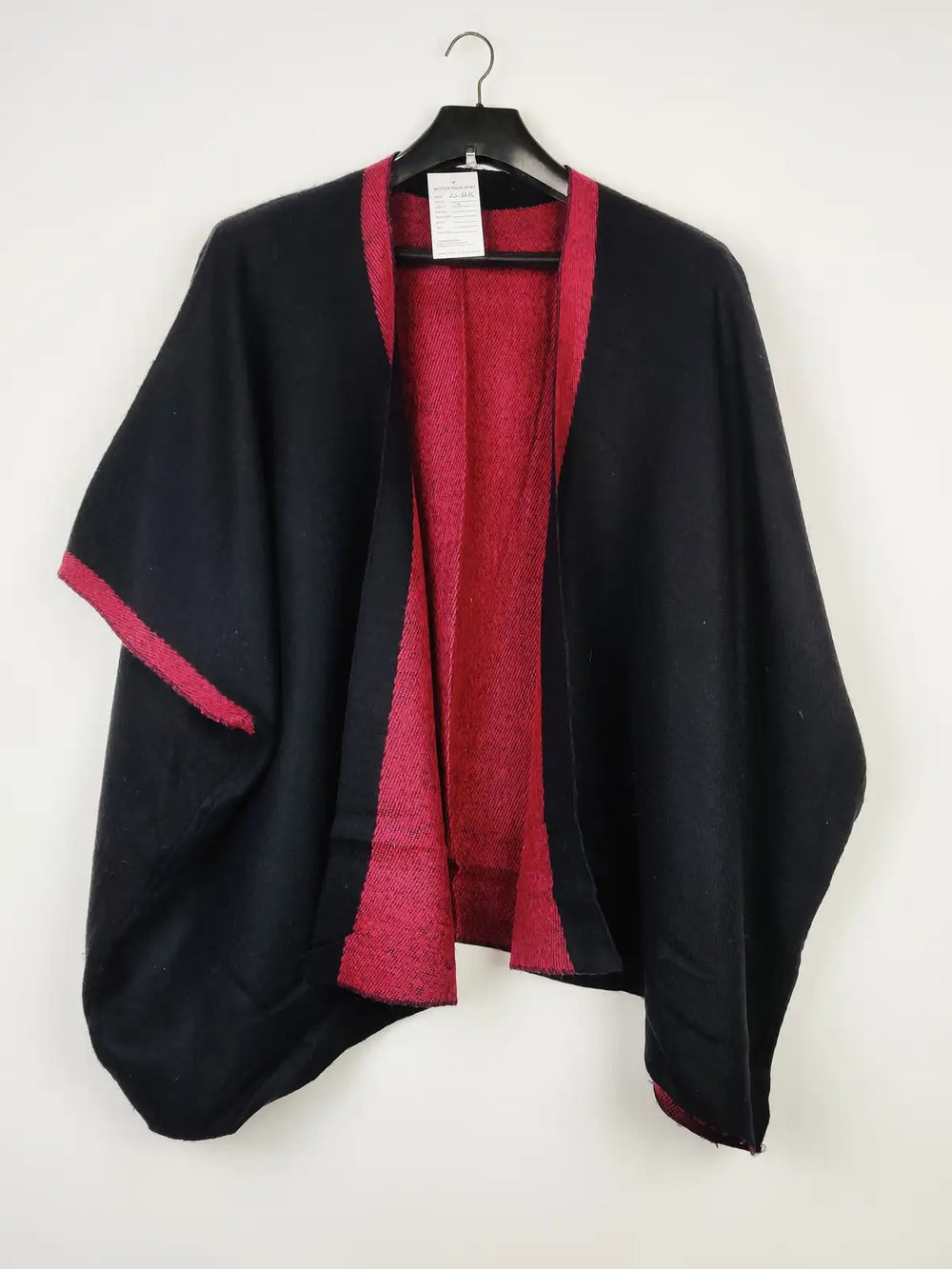 Buy online pre-used pre-loved 100% authentic & Original branded Unknown Brand (CS-3115) available in Pakistan. Top international brands avilable.