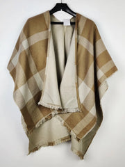 Buy online pre-used pre-loved 100% authentic & Original branded Unknown Brand (CS-3116) available in Pakistan. Top international brands avilable.