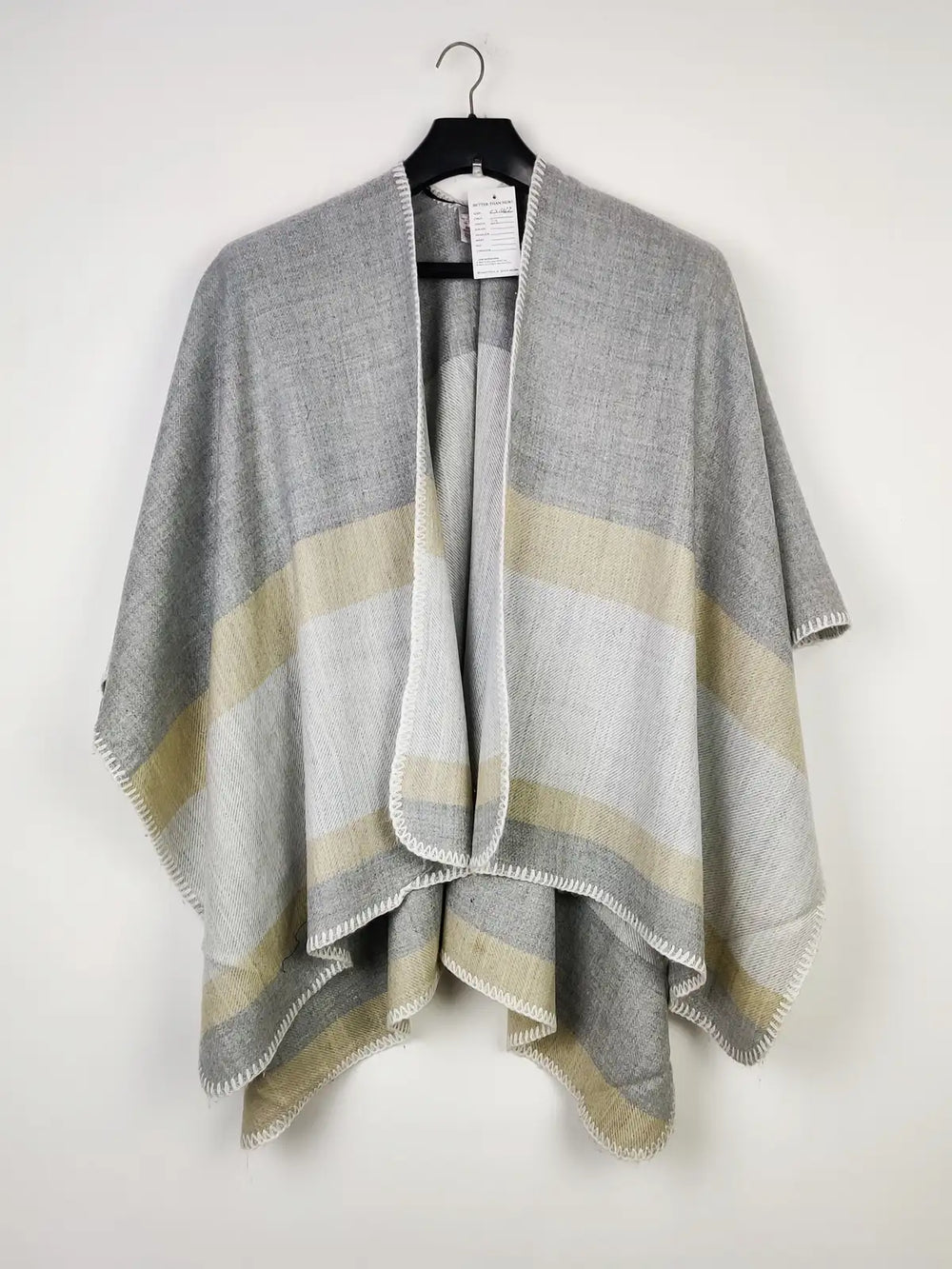 Buy online pre-used pre-loved 100% authentic & Original branded Talla Unica (CS-3122) available in Pakistan. Top international brands avilable.