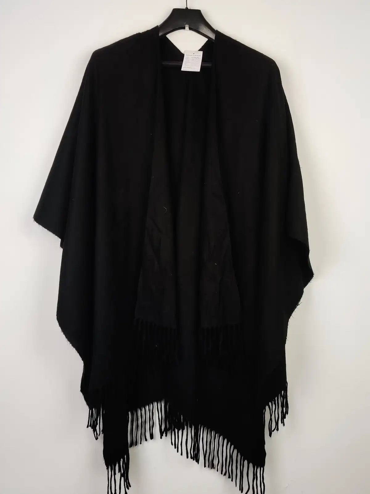 Buy online pre-used pre-loved 100% authentic & Original branded Unknown Brand (CS-3124) available in Pakistan. Top international brands avilable.