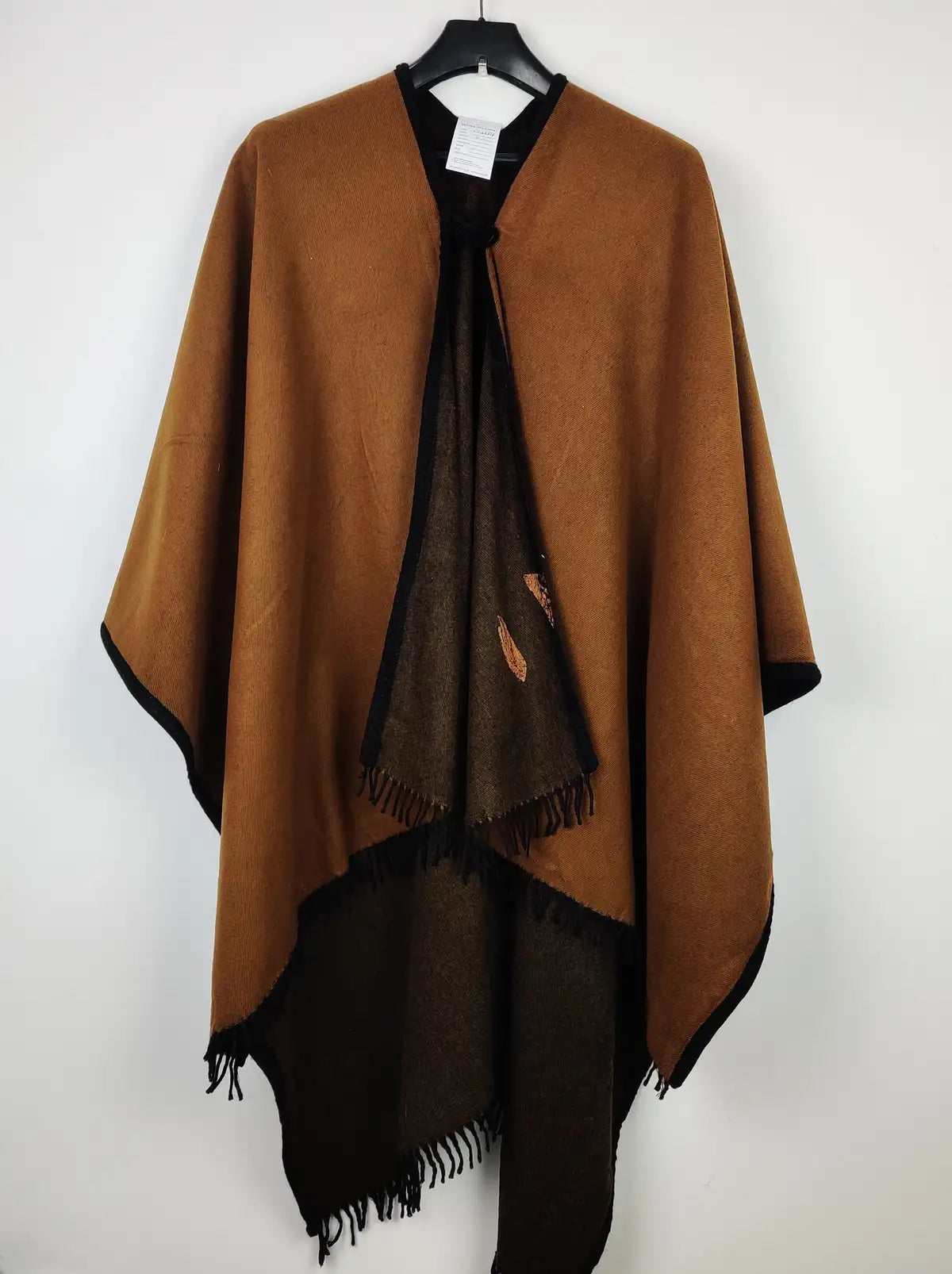 Buy online pre-used pre-loved 100% authentic & Original branded Unknown Brand (CS-3134) available in Pakistan. Top international brands avilable.