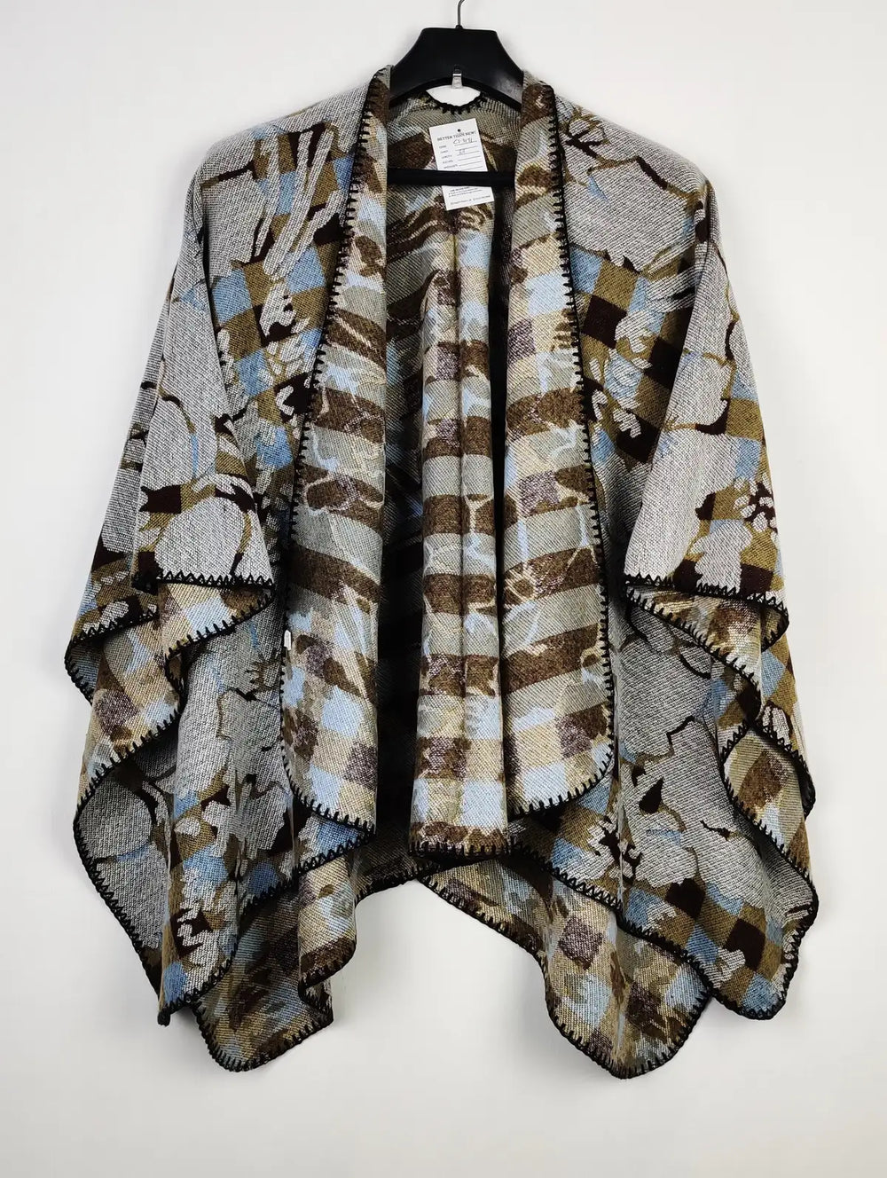 Buy online pre-used pre-loved 100% authentic & Original branded Unknown Brand (CS-3171) available in Pakistan. Top international brands avilable.