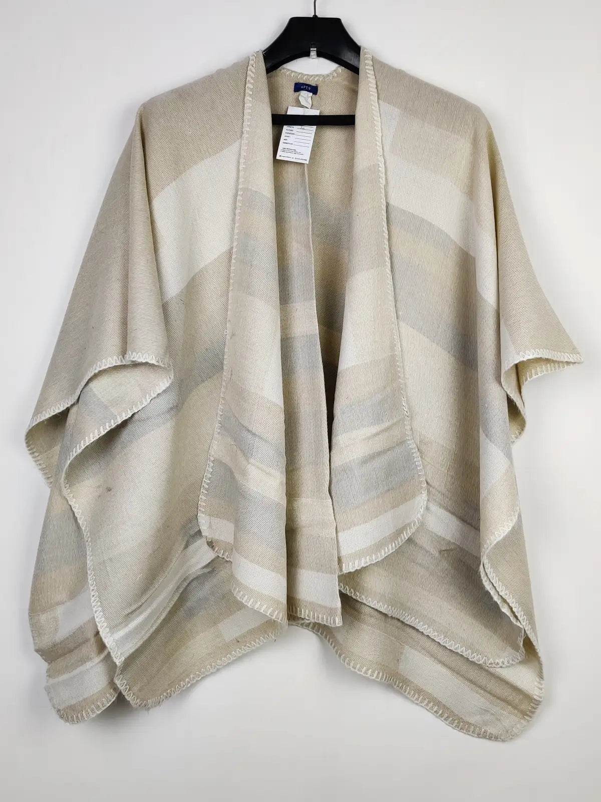 Buy online pre-used pre-loved 100% authentic & Original branded Apt.9 (CS-3174) available in Pakistan. Top international brands avilable.