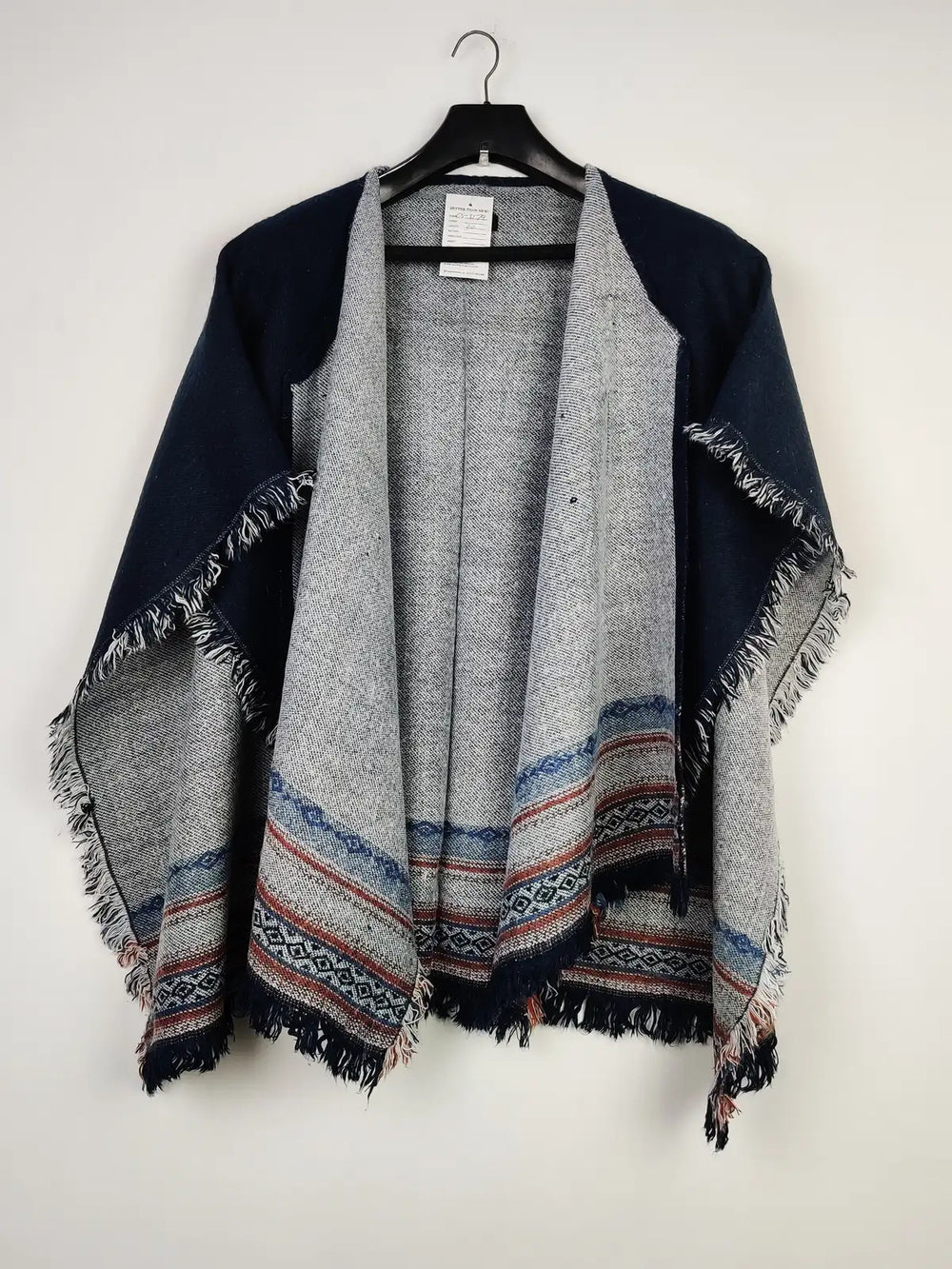 Buy online pre-used pre-loved 100% authentic & Original branded Unknown Brand (CS-3179) available in Pakistan. Top international brands avilable.