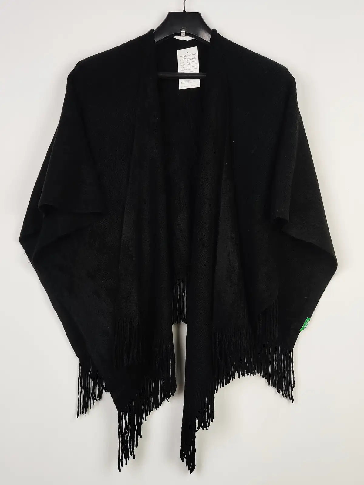 Buy online pre-used pre-loved 100% authentic & Original branded Benetton (CS-3201) available in Pakistan. Top international brands avilable.