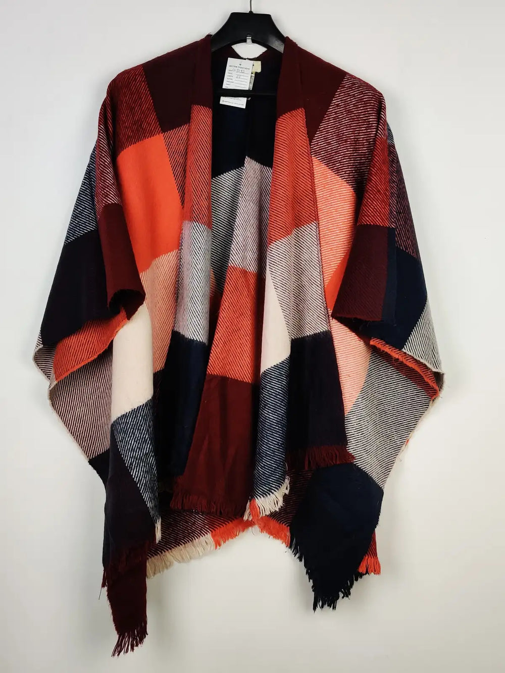 Buy online pre-used pre-loved 100% authentic & Original branded Old Navy (CS-3233) available in Pakistan. Top international brands avilable.