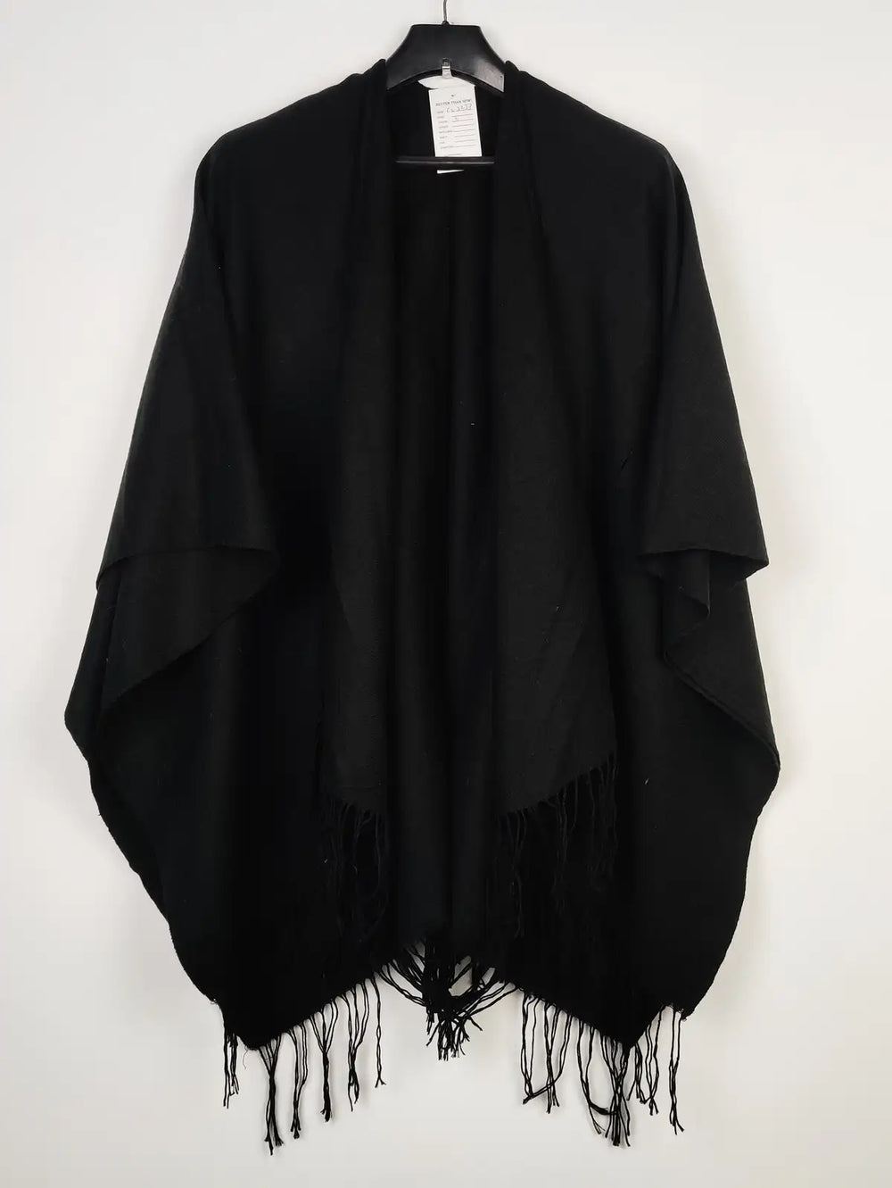 Buy online pre-used pre-loved 100% authentic & Original branded Only (CS-3237) available in Pakistan. Top international brands avilable.