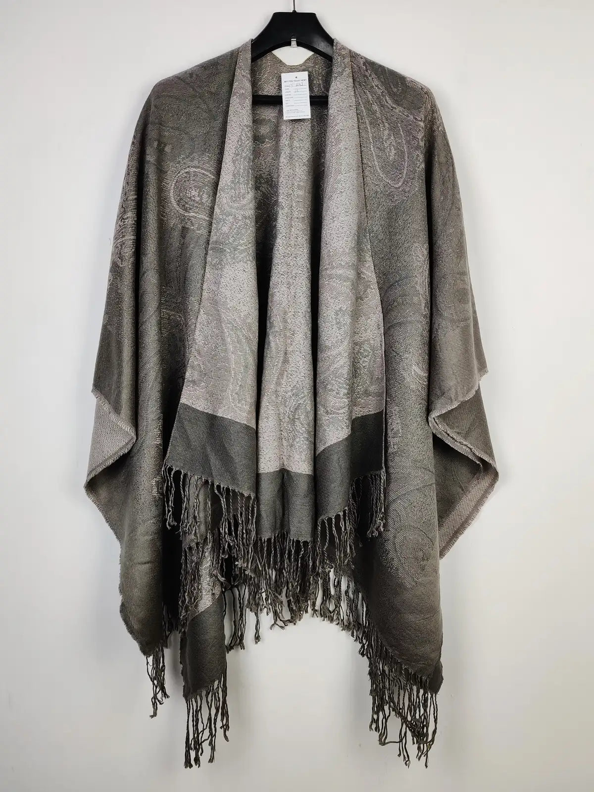 Buy online pre-used pre-loved 100% authentic & Original branded Unknown Brand (CS-3243) available in Pakistan. Top international brands avilable.