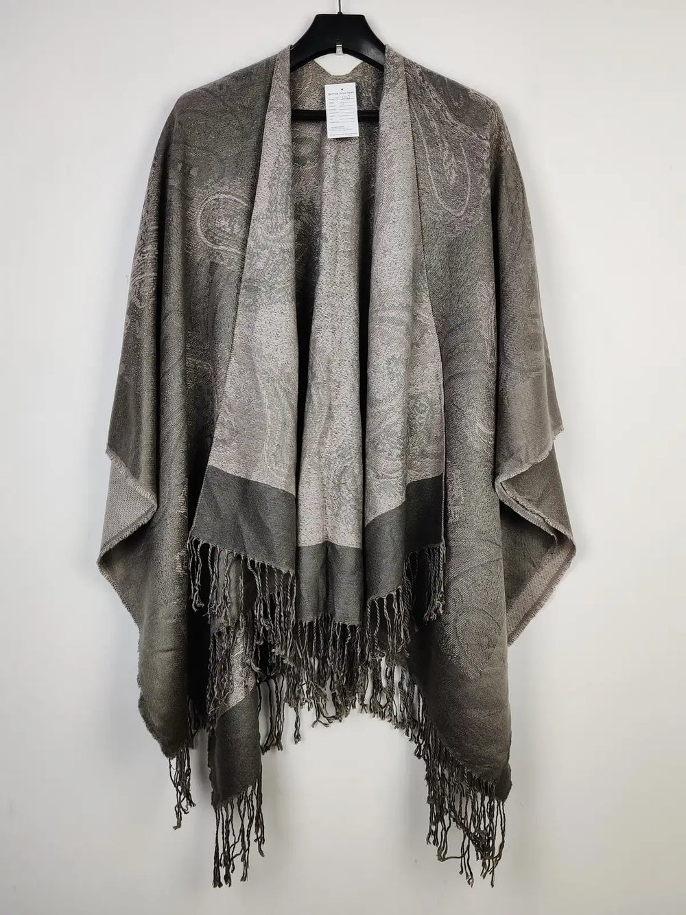 Buy online pre-used pre-loved 100% authentic & Original branded Unknown Brand (CS-3243) available in Pakistan. Top international brands avilable.