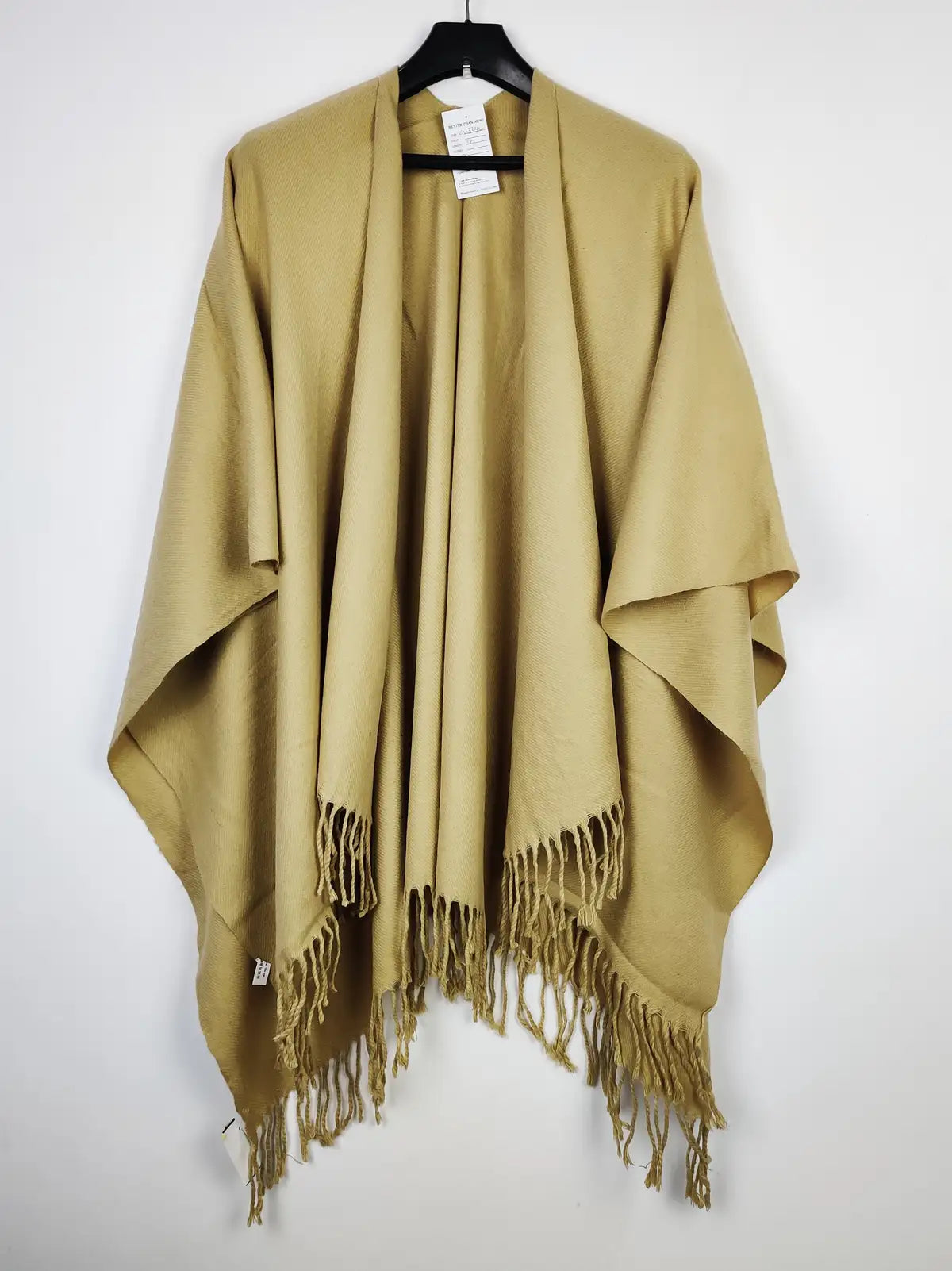 Buy online pre-used pre-loved 100% authentic & Original branded Unknown Brand (CS-3246) available in Pakistan. Top international brands avilable.