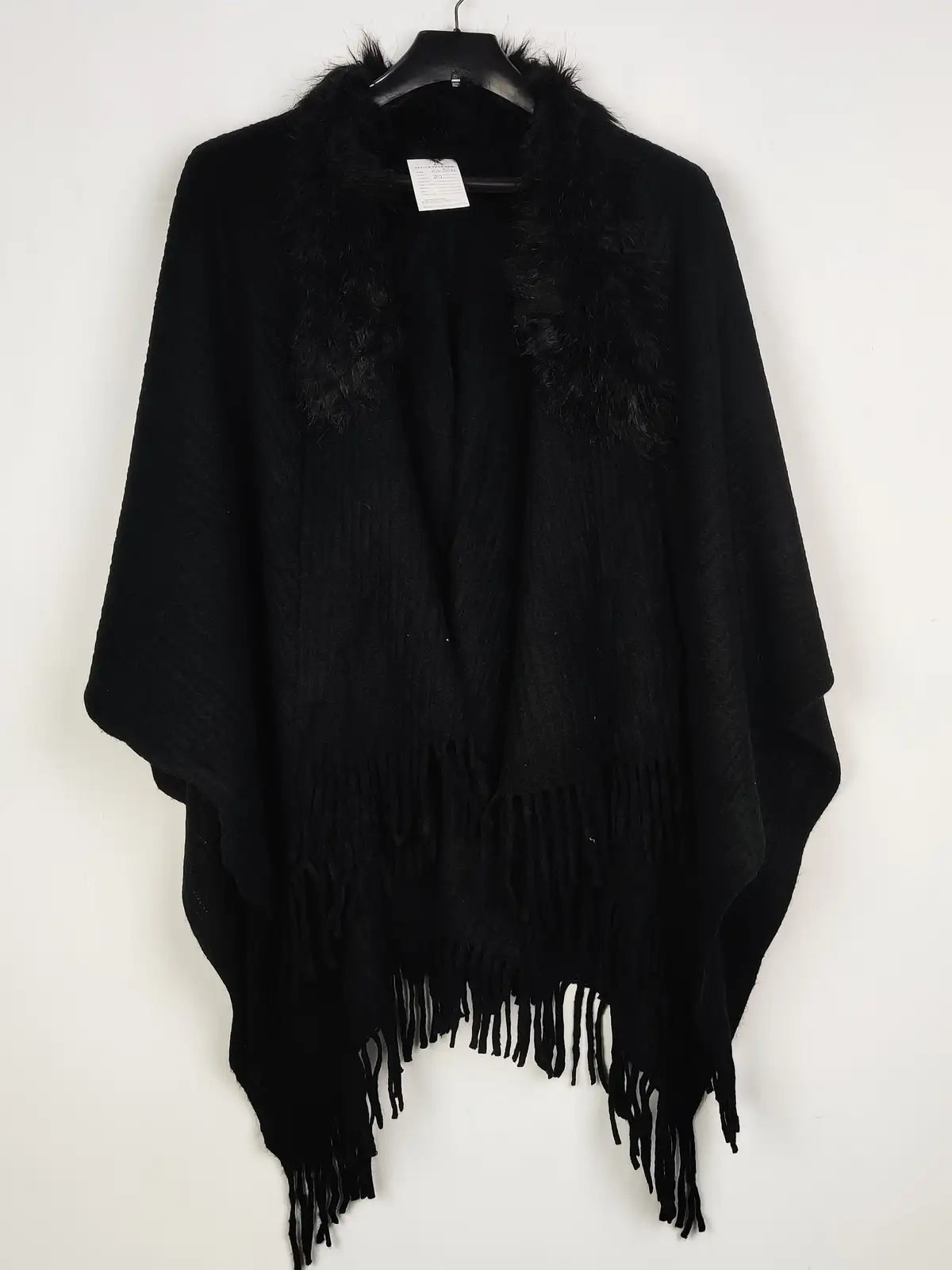 Buy online pre-used pre-loved 100% authentic & Original branded Unknown Brand (CS-3542) available in Pakistan. Top international brands avilable.