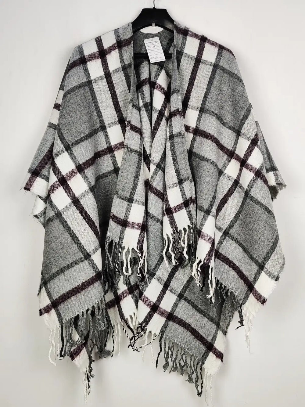 Buy online pre-used pre-loved 100% authentic & Original branded Unknown Brand (CS-3579) available in Pakistan. Top international brands avilable.