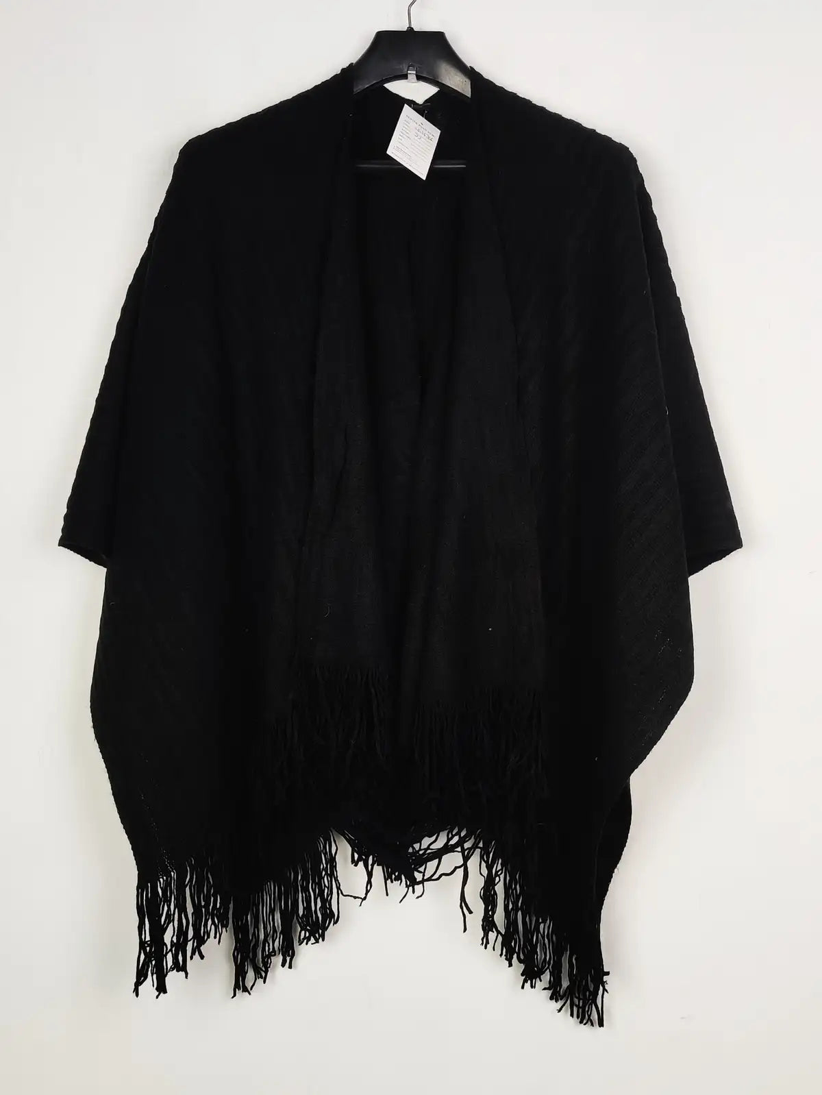 Buy online pre-used pre-loved 100% authentic & Original branded Unknown Brand (CS-3586) available in Pakistan. Top international brands avilable.