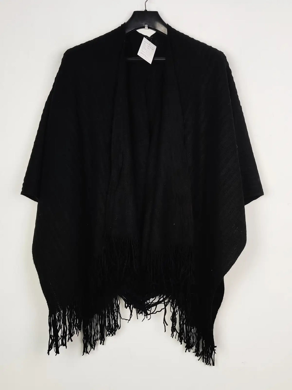 Buy online pre-used pre-loved 100% authentic & Original branded Unknown Brand (CS-3586) available in Pakistan. Top international brands avilable.